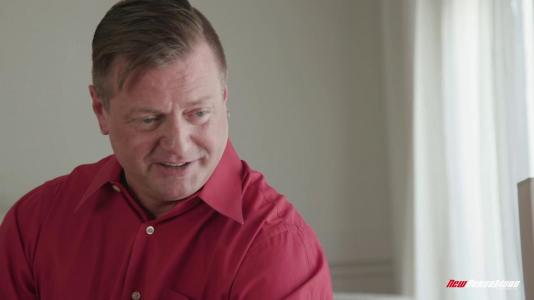 Муж не против устроить секс втроем с женой и своим лучшим другом