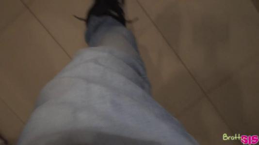 Превью Миниатюрная милаха прется от грубого обхождения и огромного ствола № 17289