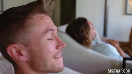 Близкородственная групповушка на Хэллоуин