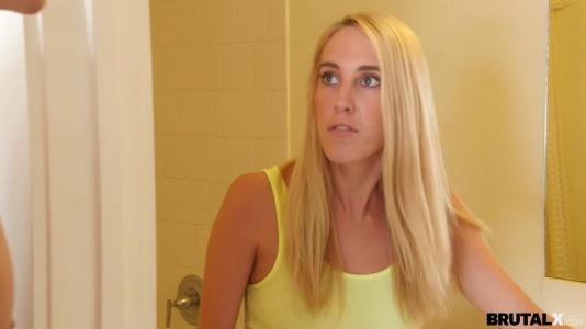 Превью Парень проучил блондинку, жестко отымев ее не только в киску, но и в рот № 3863