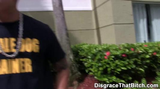 Парень соблазнил телку своим членом и подарил ей незабываемый экстаз