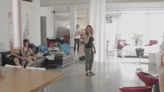 Превью Брюнетка с шикарной грудью громко стонет от жаркого проникновения № 4031