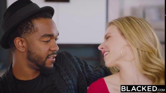 Превью Два негра устроили групповой секс со светловолосыми цыпочками № 4232